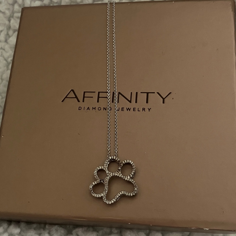 Sterling silver paw necklace encrusted with genuine diamonds by Affinity. - Picture 3 of 4